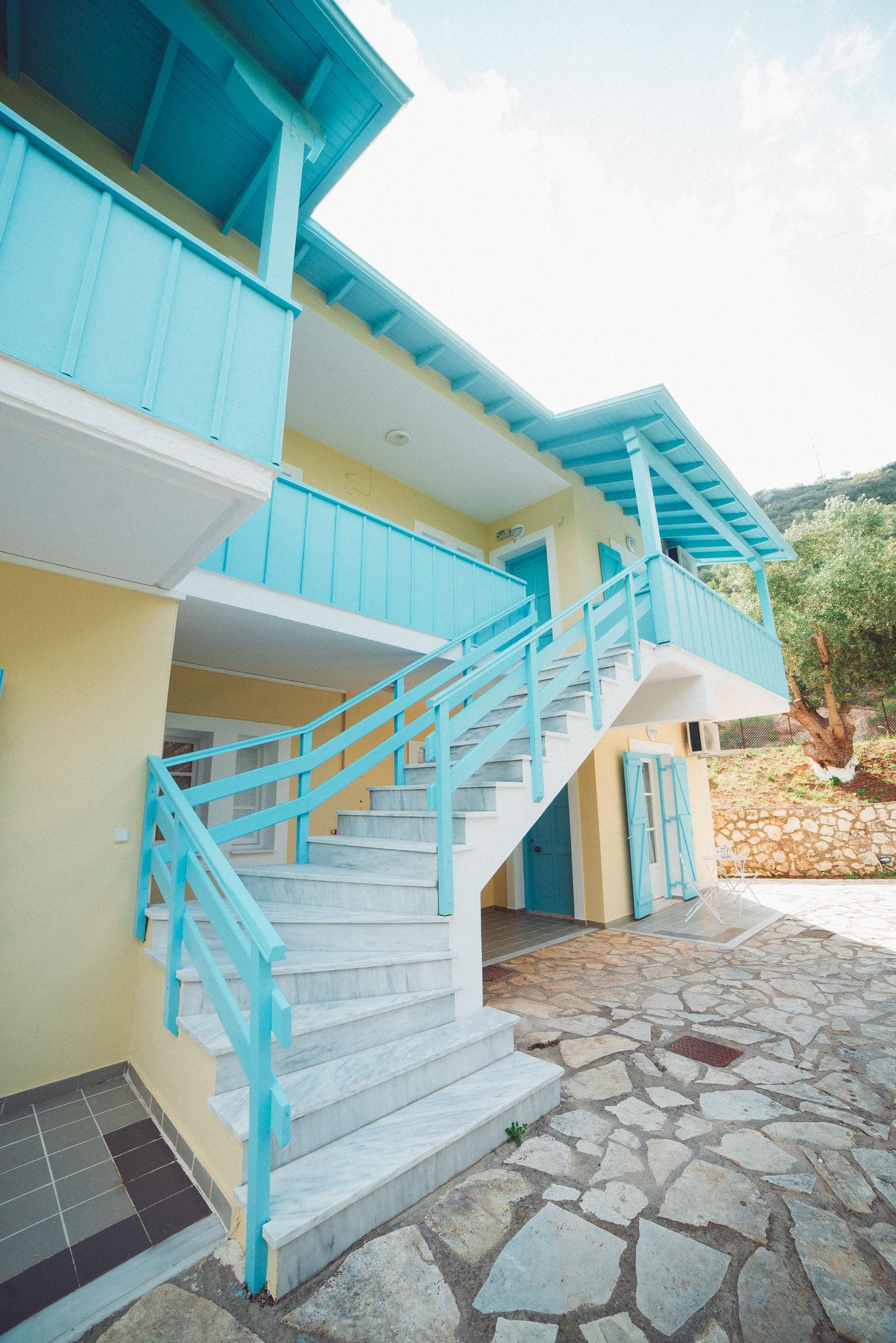 Nerina Studios Ayios Nikitas Bagian luar foto