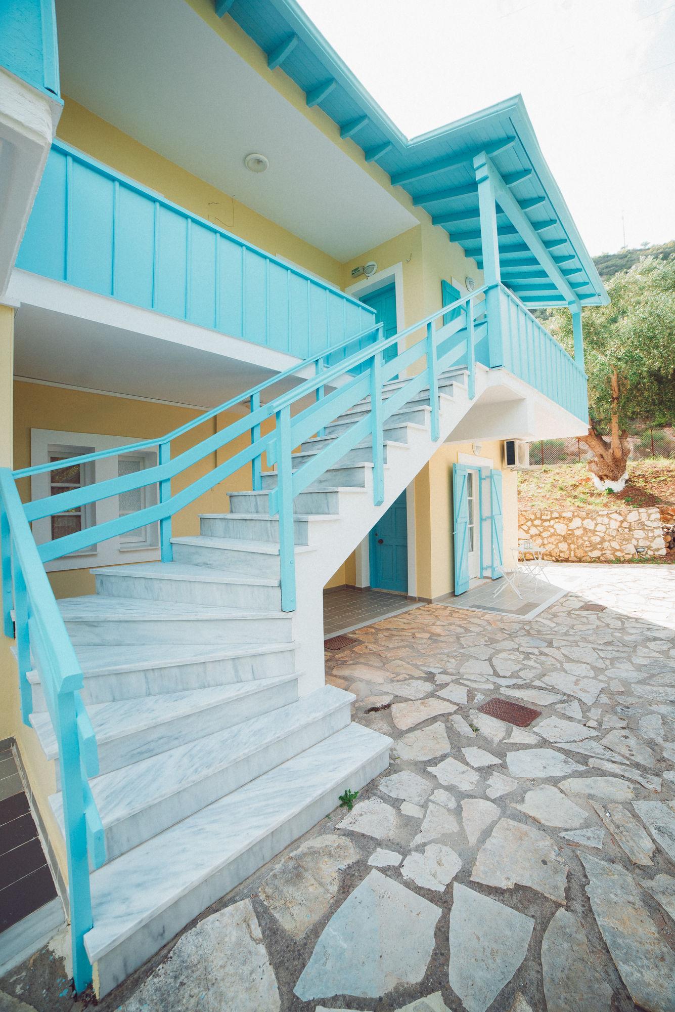 Nerina Studios Ayios Nikitas Bagian luar foto