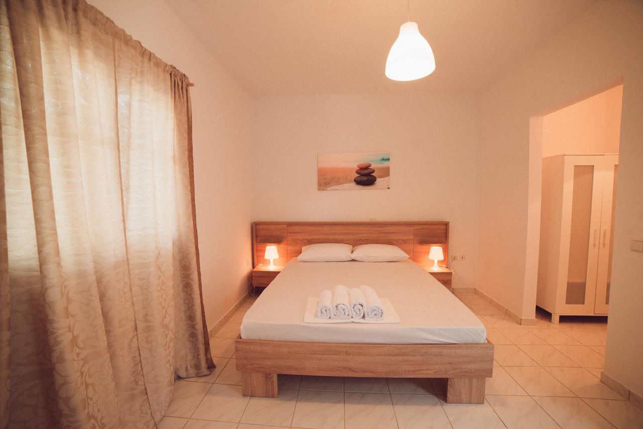 Nerina Studios Ayios Nikitas Bagian luar foto